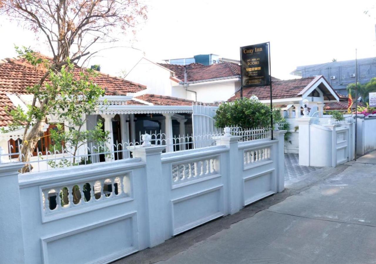 Cozy Inn Negombo Exterior foto