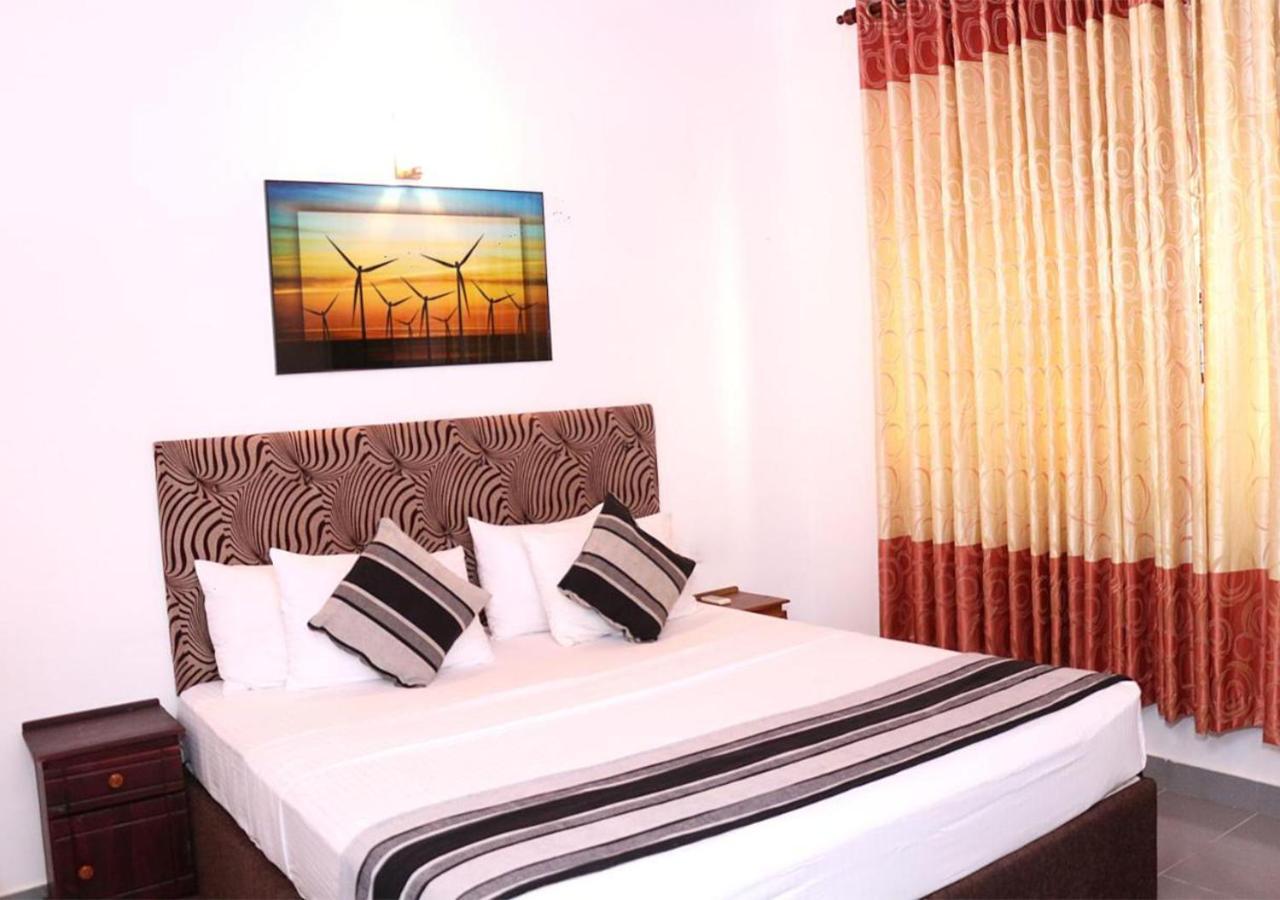 Cozy Inn Negombo Exterior foto